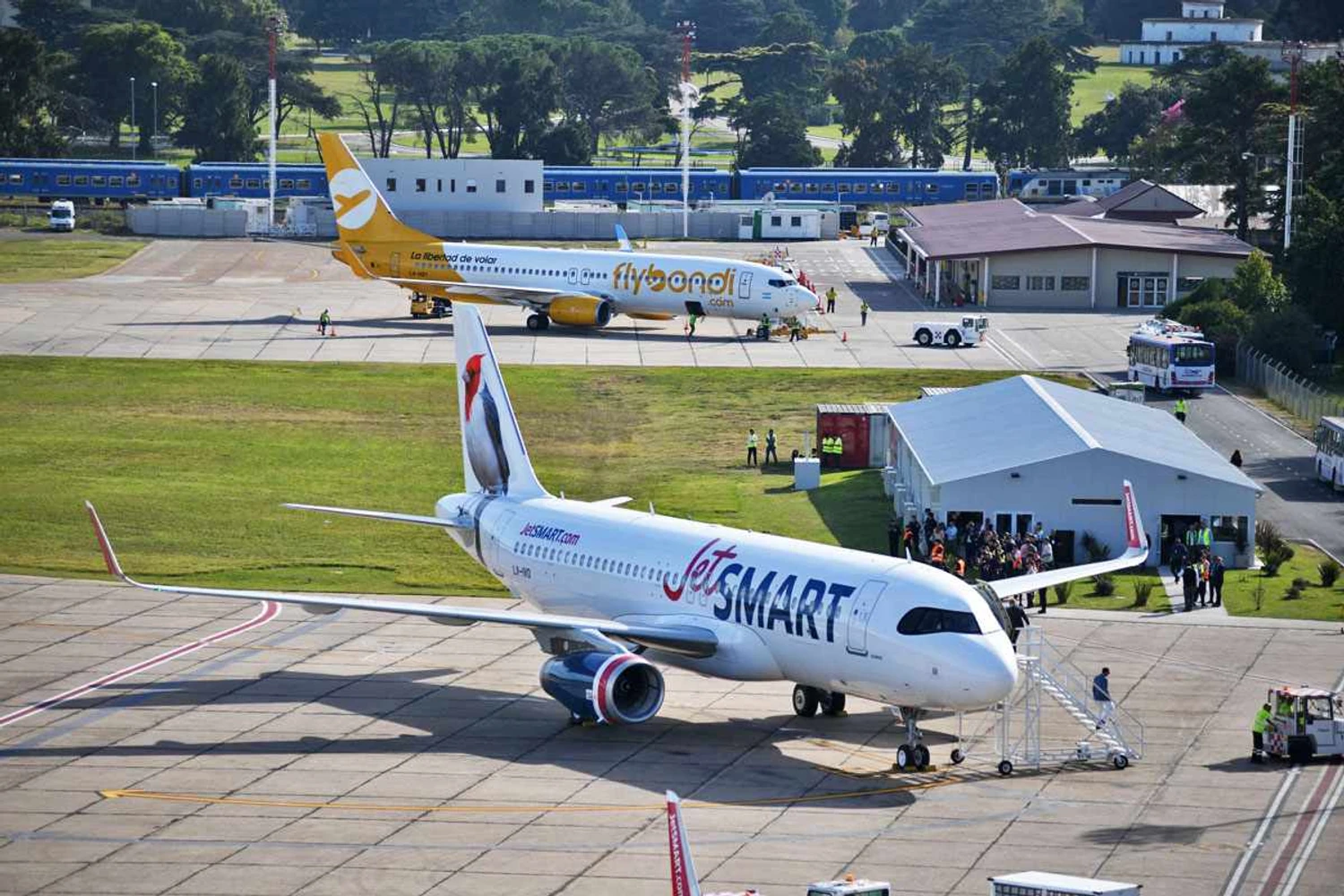 O aeroporto El Palomar em Buenos Aires: estrutura modesta, mas ligação ferroviária com o centro da capital (ANAC)