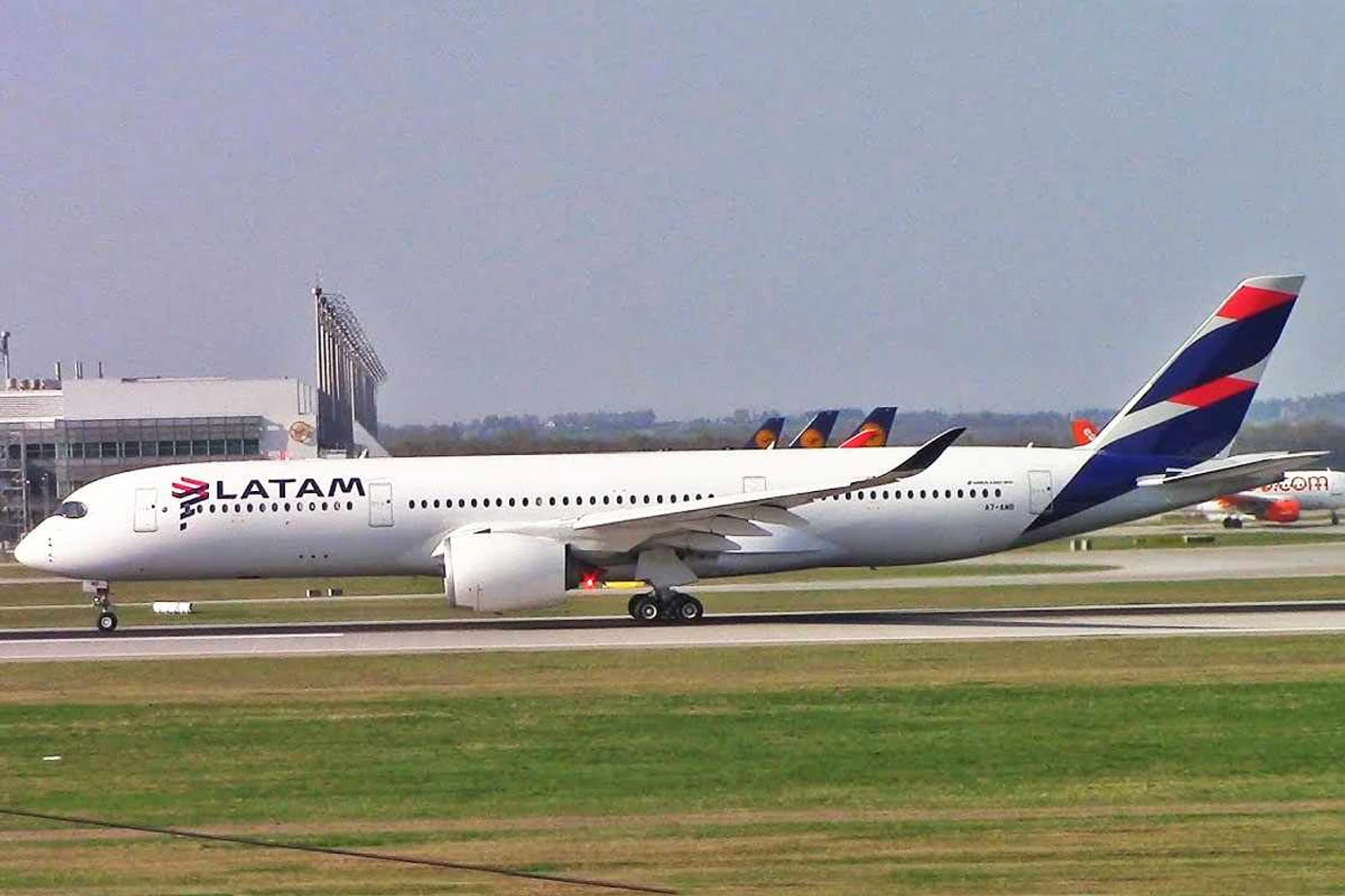 LATAM revela interesse em voar entre Doha e São Paulo
