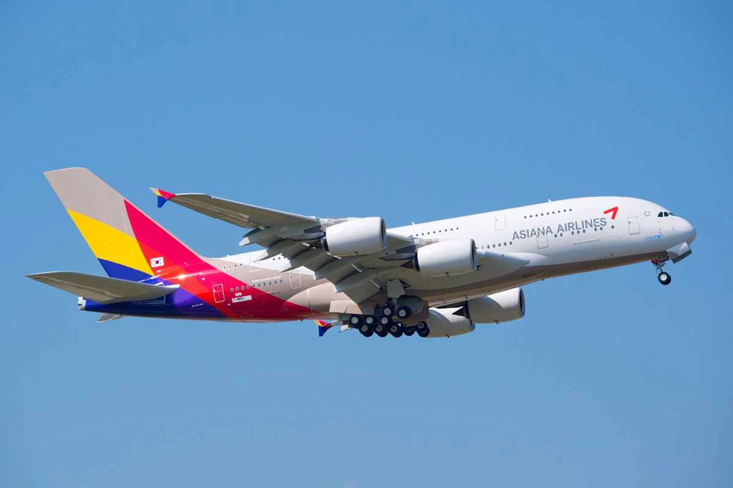 A Asiana Airlines é um dos 15 operadores do Airbus A380 (Airbus)
