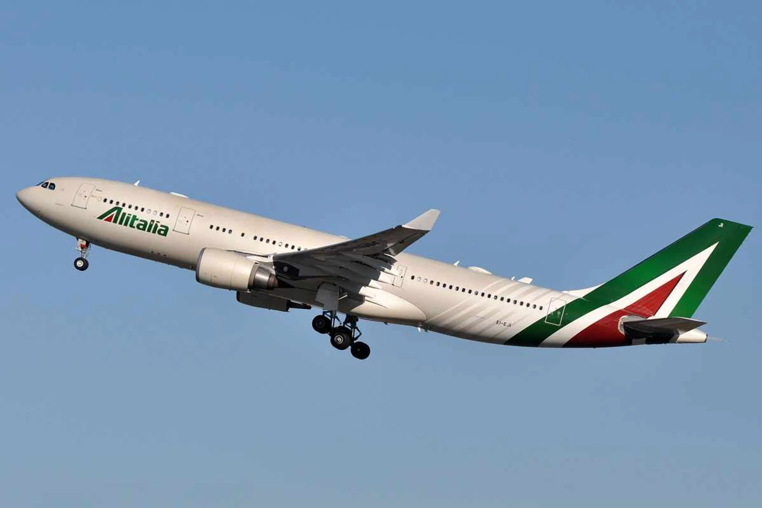 Nova Alitalia deve estrear no final do ano com menos aviões e funcionários