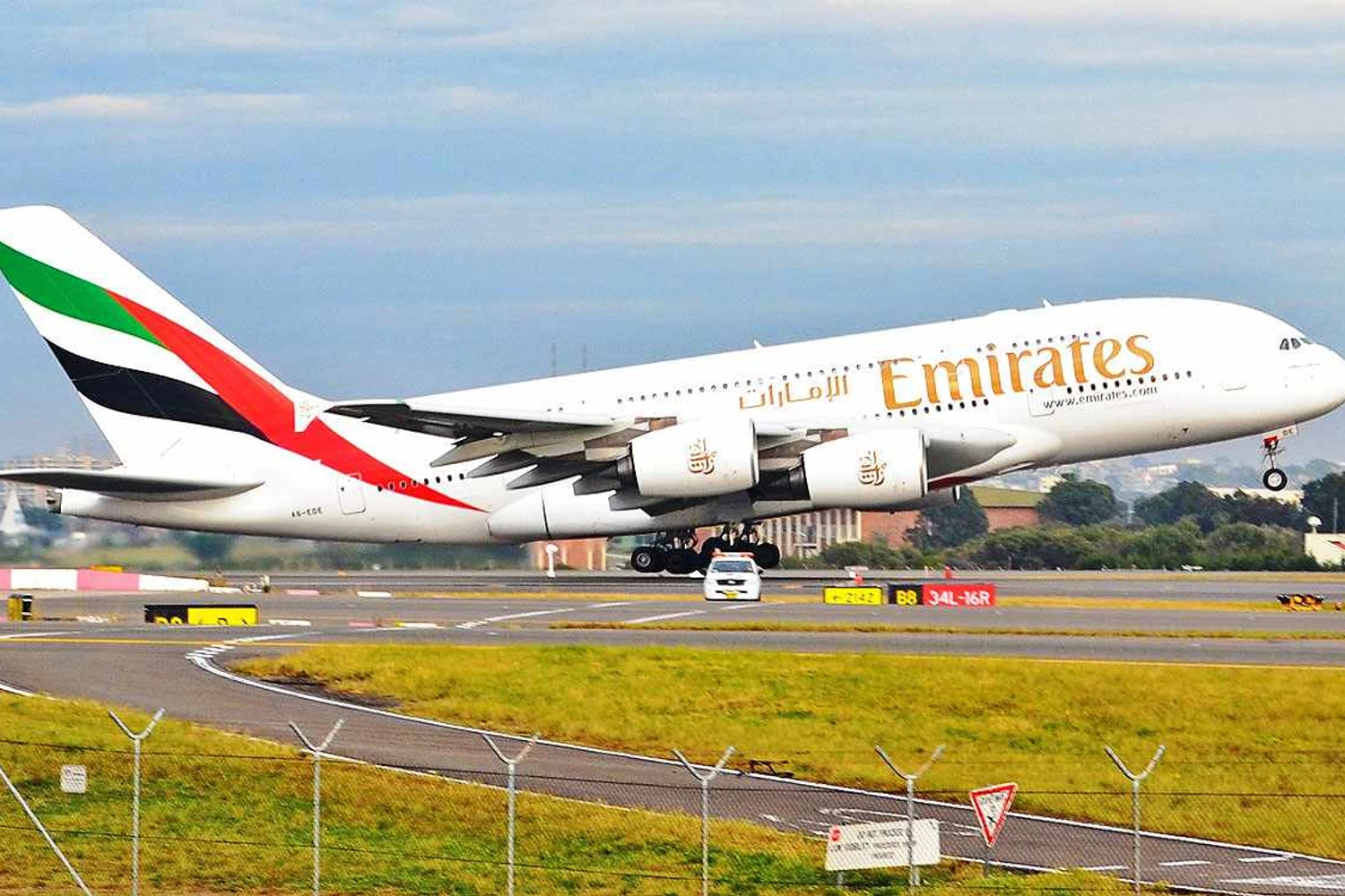 Emirates Airline suspenderá a maior parte de seus voos de passageiros a partir do dia 25