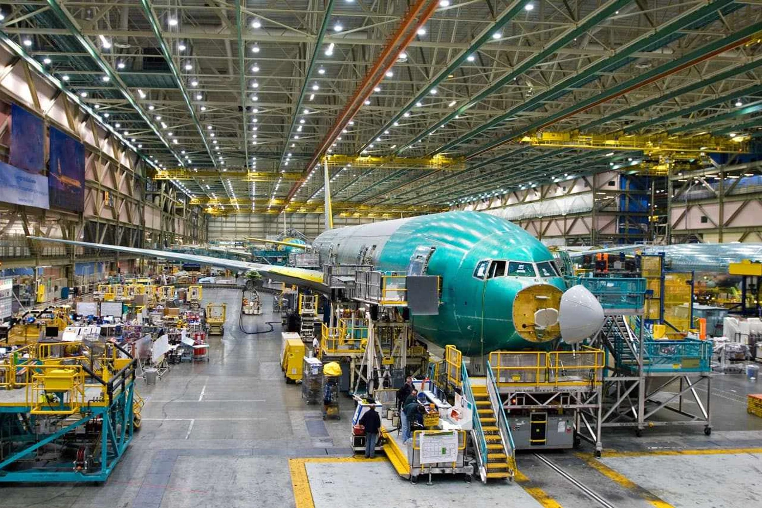 Após o 737 MAX, Boeing agora reiniciou produção dos widebodies 767 e 777