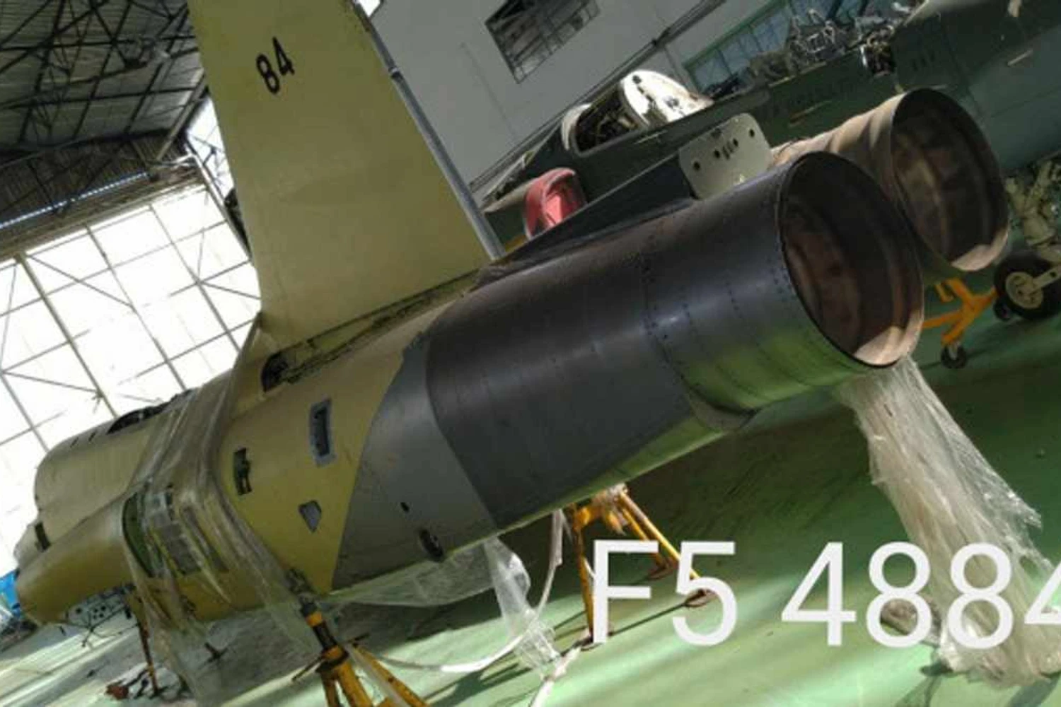 FAB leiloa três “charutos” de caças F-5