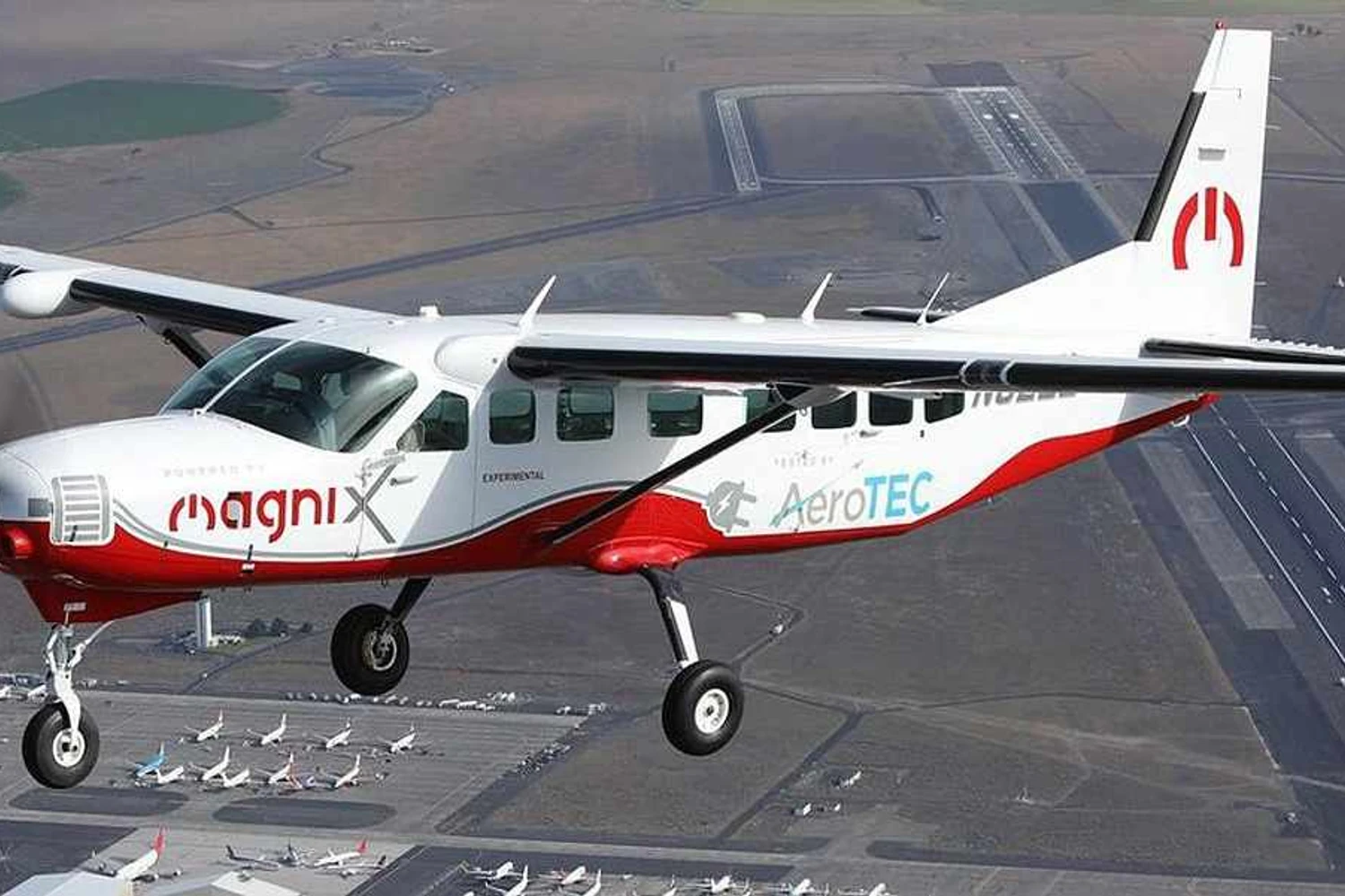 O Cessna Caravan com motor elétrico da magniX voou em maio de 2020 (magniX)