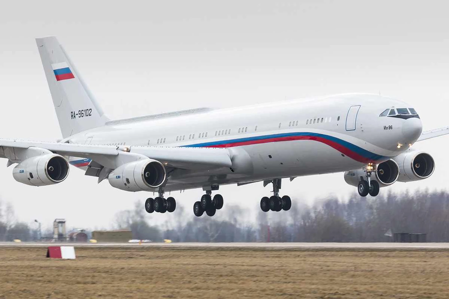 Sem acesso a aviões ocidentais, Rússia pode retomar produção de jatos obsoletos