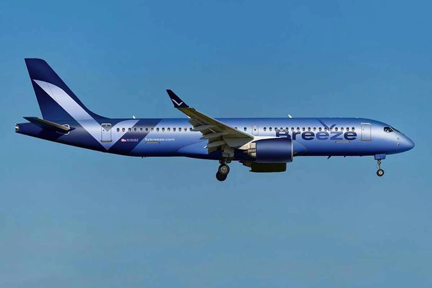 Low cost Breeze Airways volta a alterar seus planos de estreia