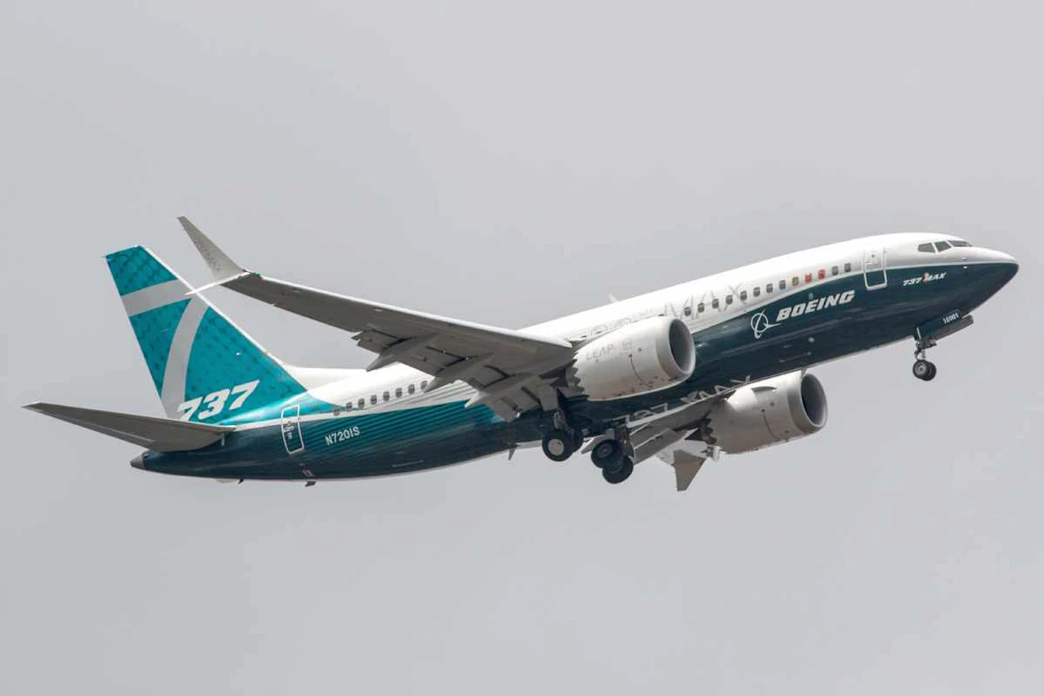 Boeing desiste de "atalho" para certificar o jato 737 MAX 7
