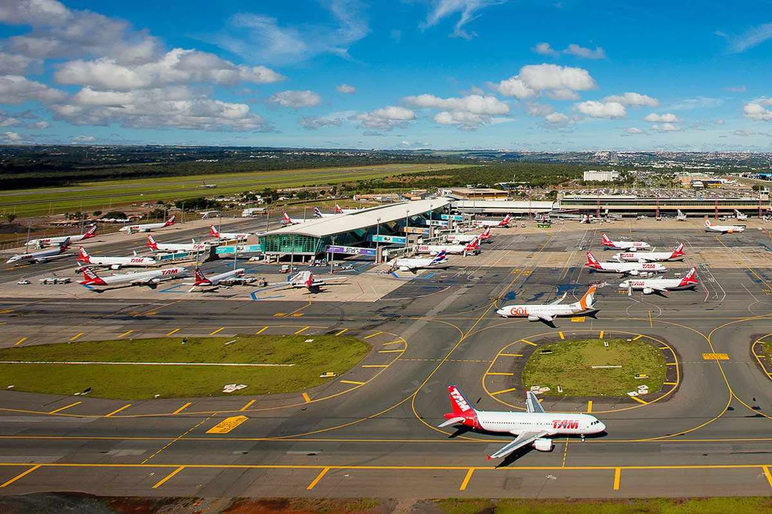 Das três grandes companhias aéreas brasileiras, a LATAM é a que mais perdeu passageiros, segundo a ANAC (AeroportoBSB)