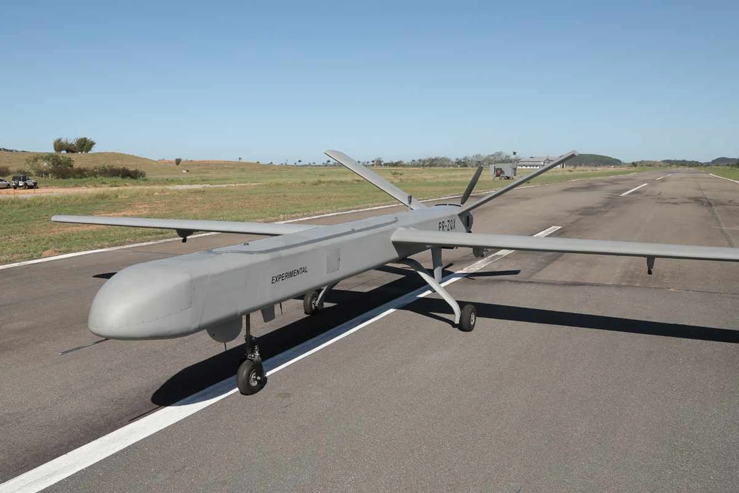 Maior drone brasileiro, Atobá fará aparição pública pela primeira vez