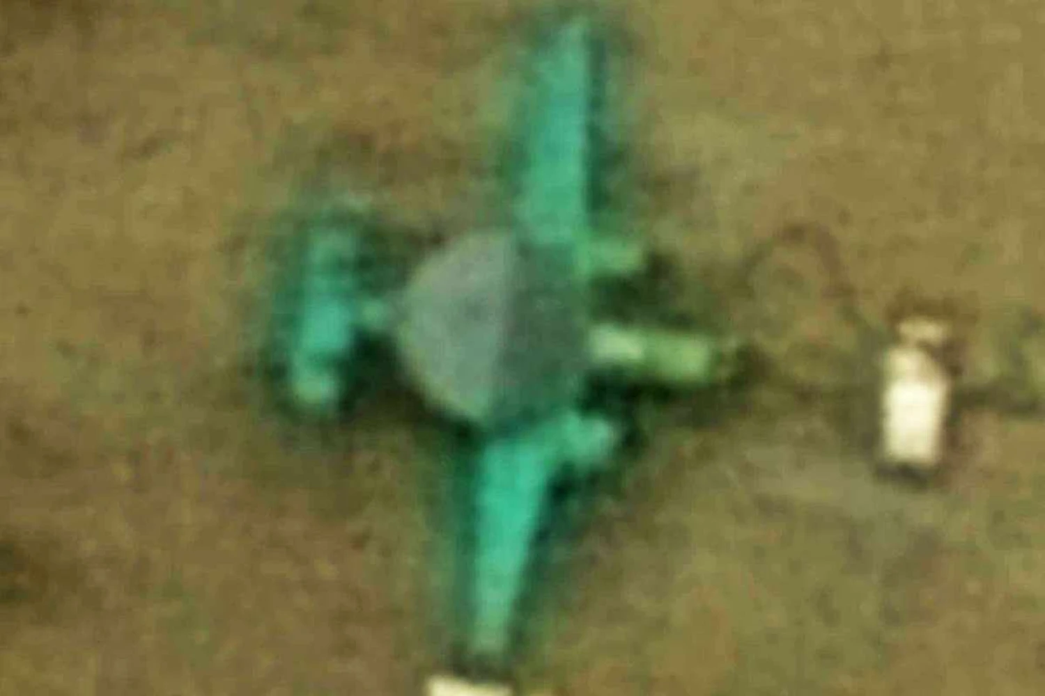 Inédito avião-radar de porta-aviões chinês é visto pela primeira vez