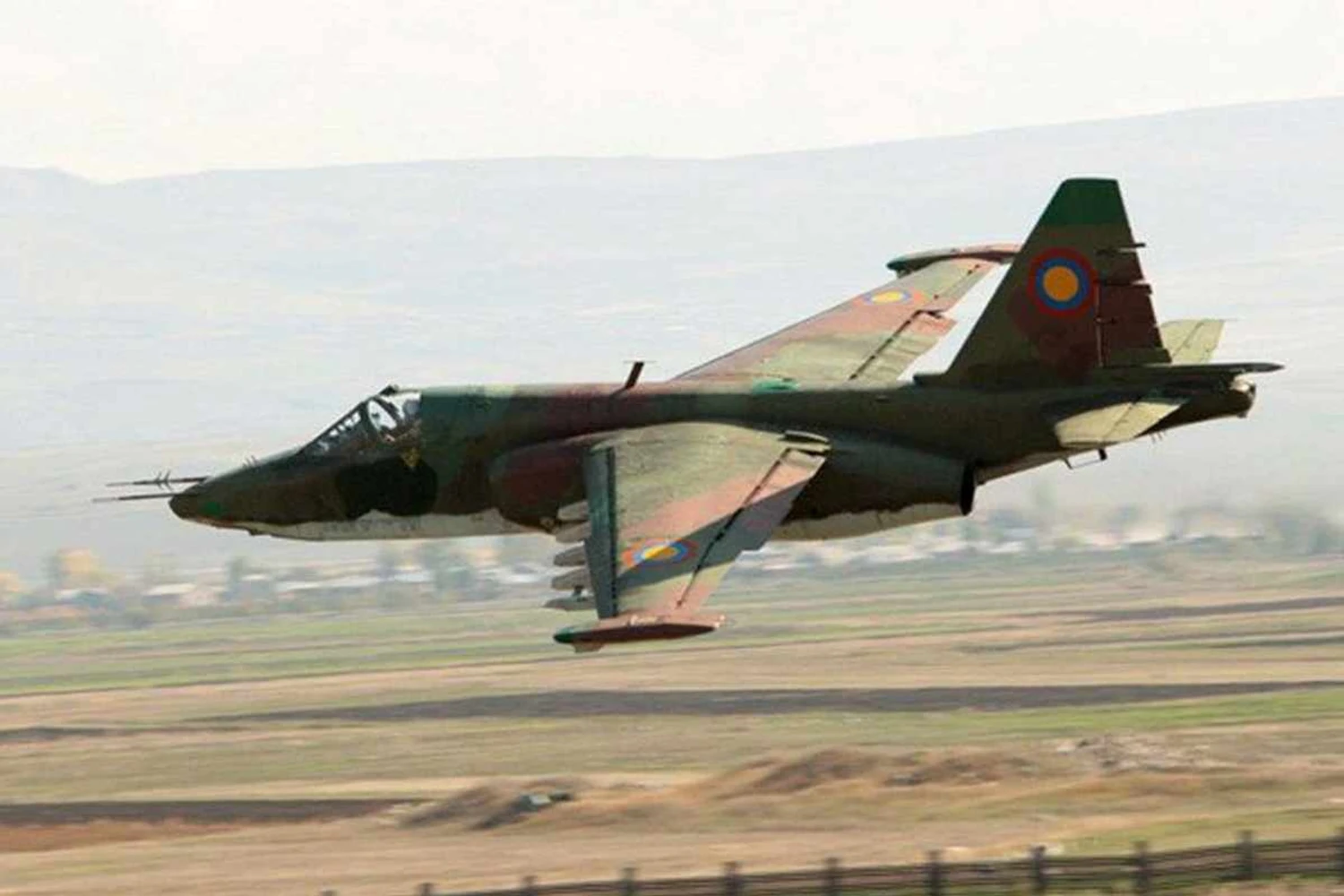 Armênia acusa Turquia de derrubar avião militar do país