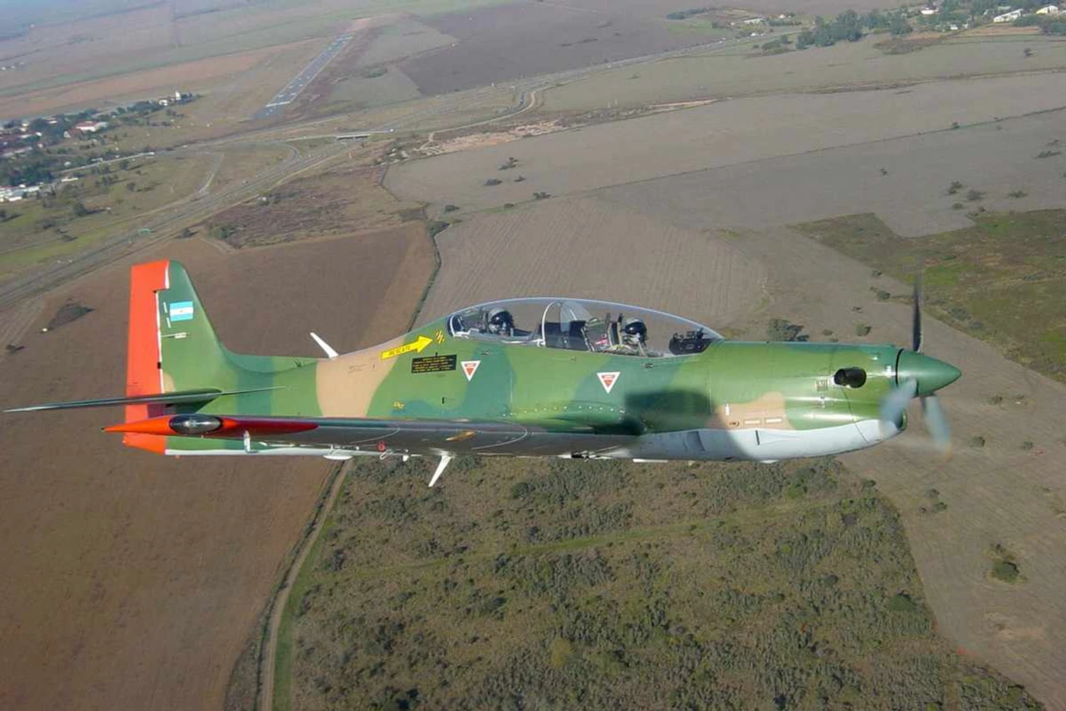 Argentina adia modernização de seus Embraer Tucano para 2021