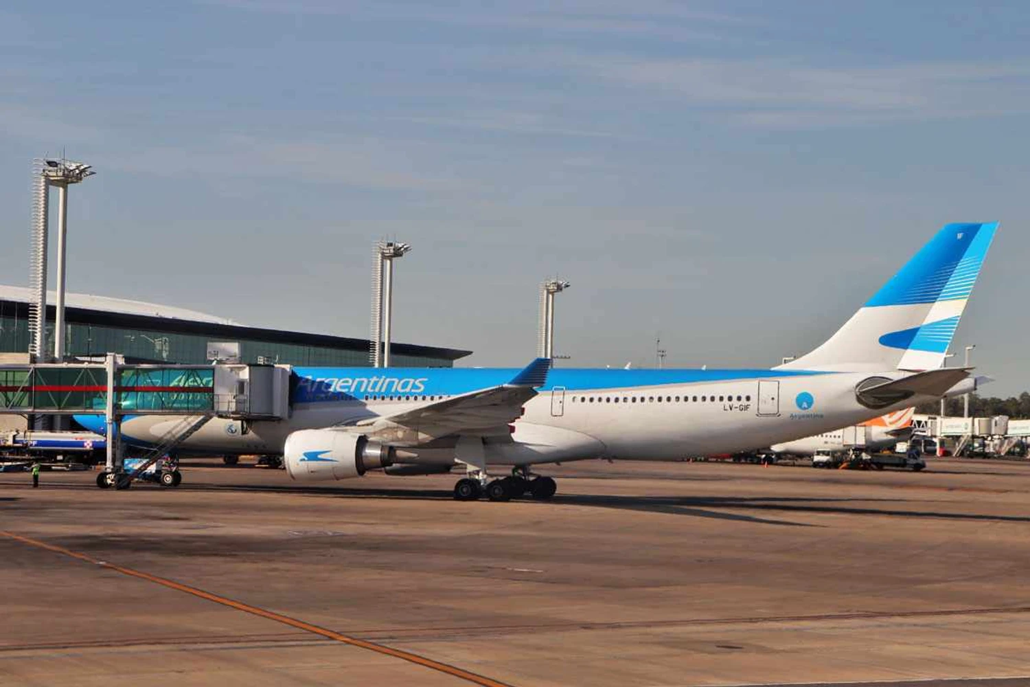 Aviação comercial na Argentina tem retomada atribulada