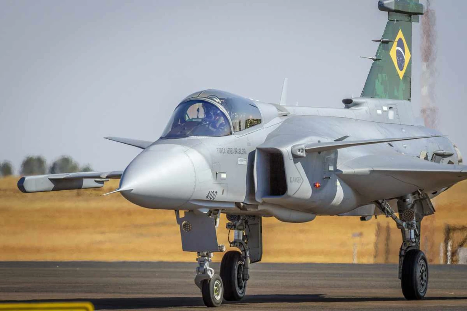 Qual é sua percepção sobre aviões de caças? Participe da pesquisa do Defense IQPC