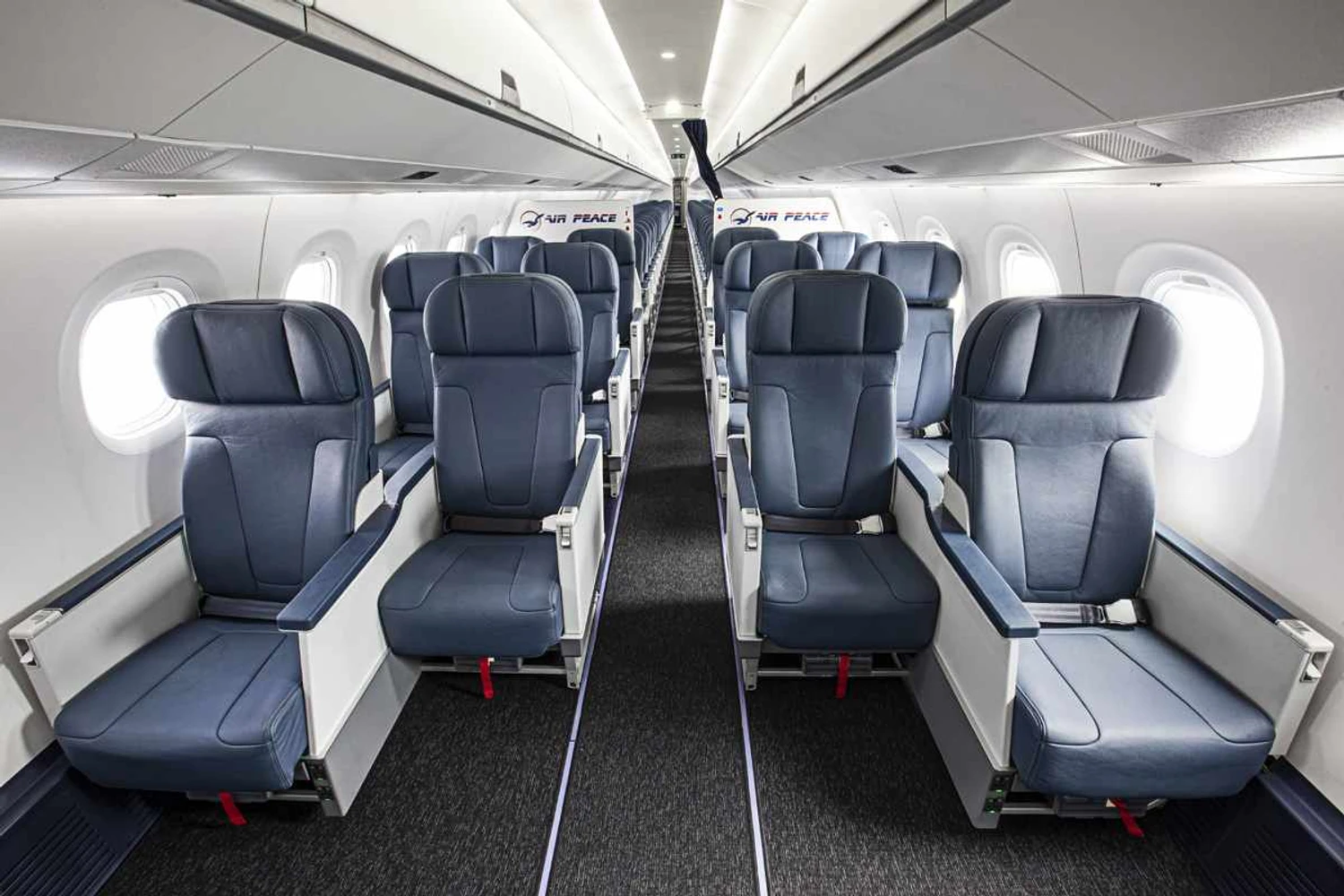 Embraer E195-E2 - Air Peace