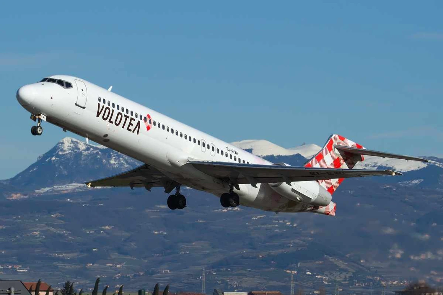 Raro Boeing 717 é aposentado na Europa