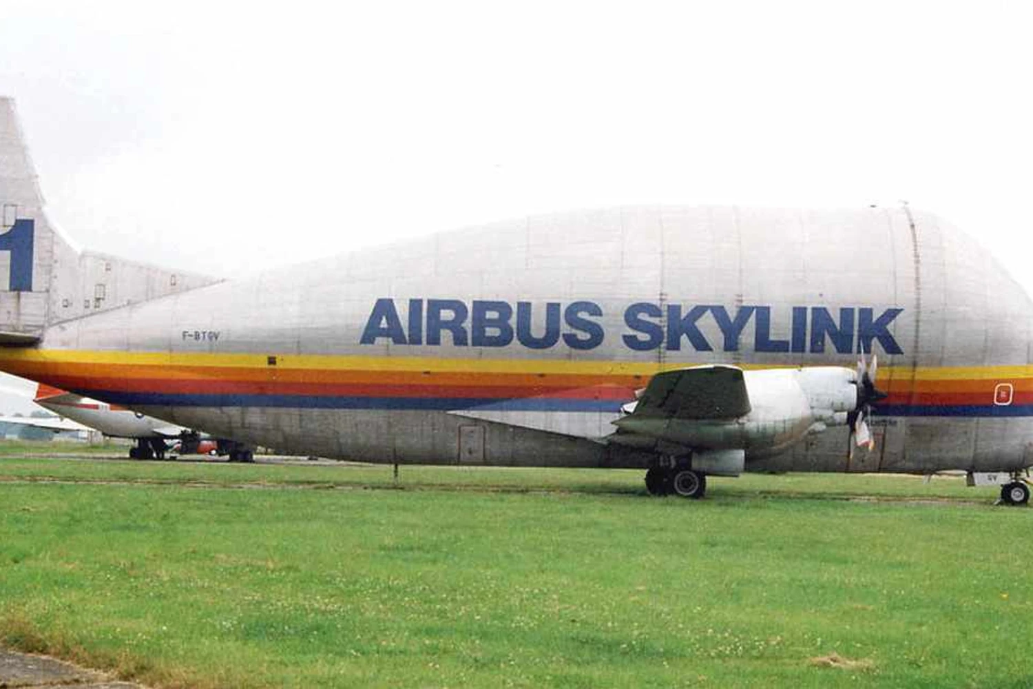 Antigo Super Guppy da Airbus está à venda em pequenos pedaços