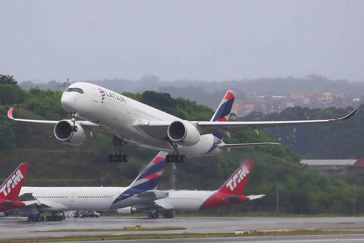 LATAM Brasil confirma retirada dos Airbus A350