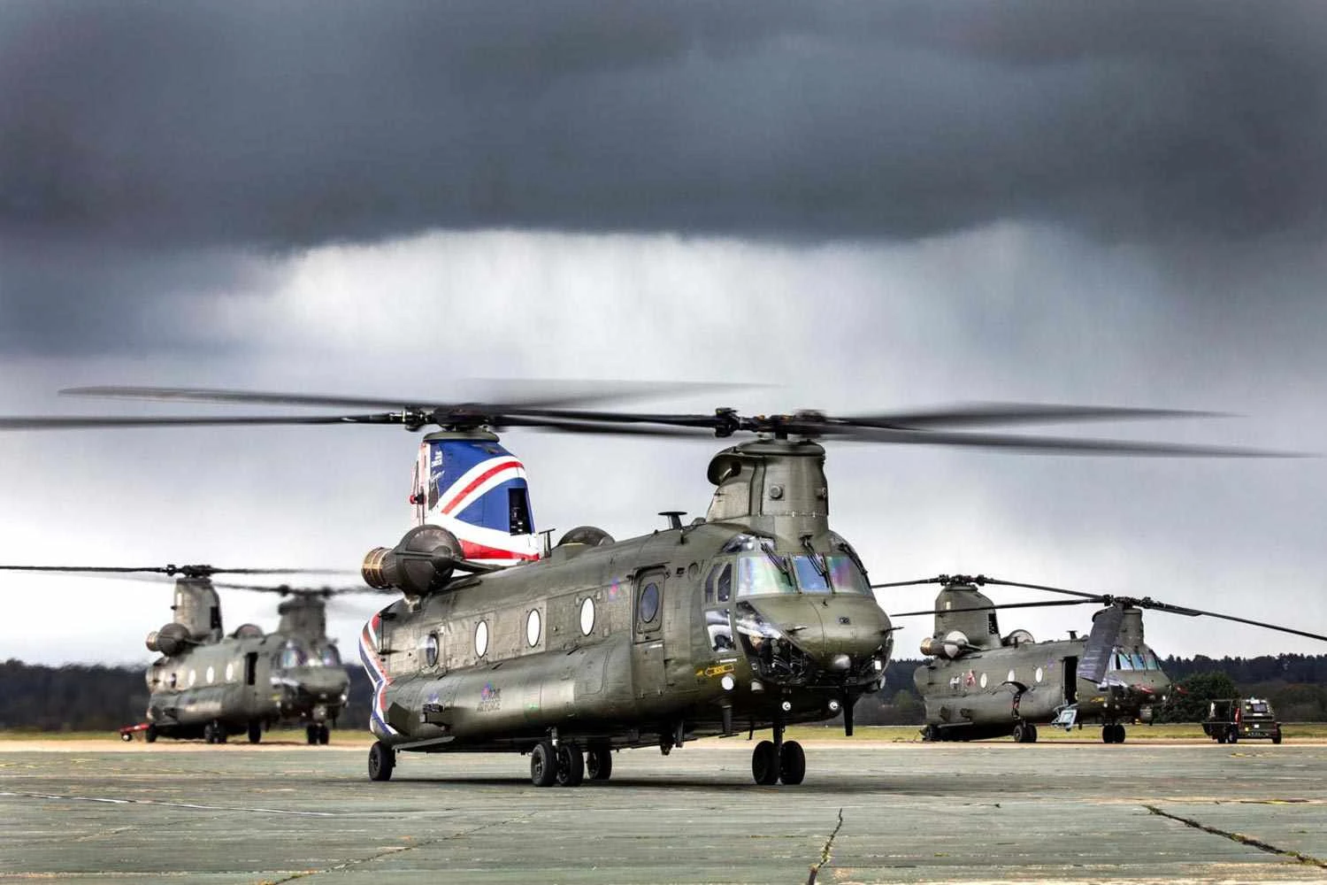 Boeing vai fornecer 14 novos helicópteros Chinook para a RAF