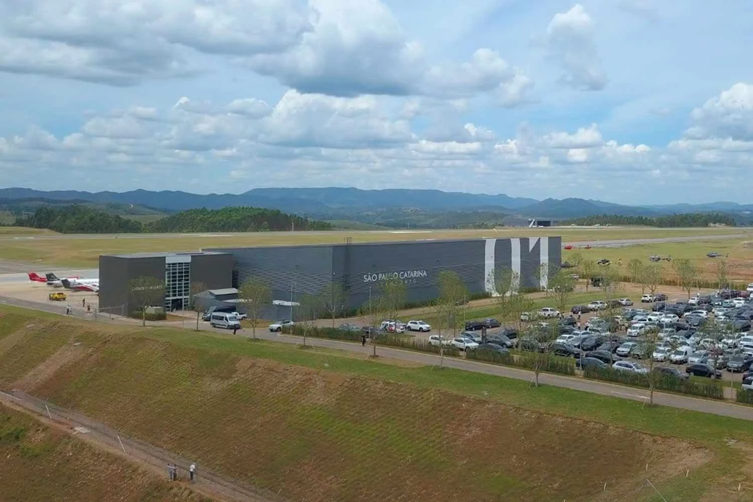 Aeroporto executivo São Paulo Catarina deve se tornar internacional nesta semana