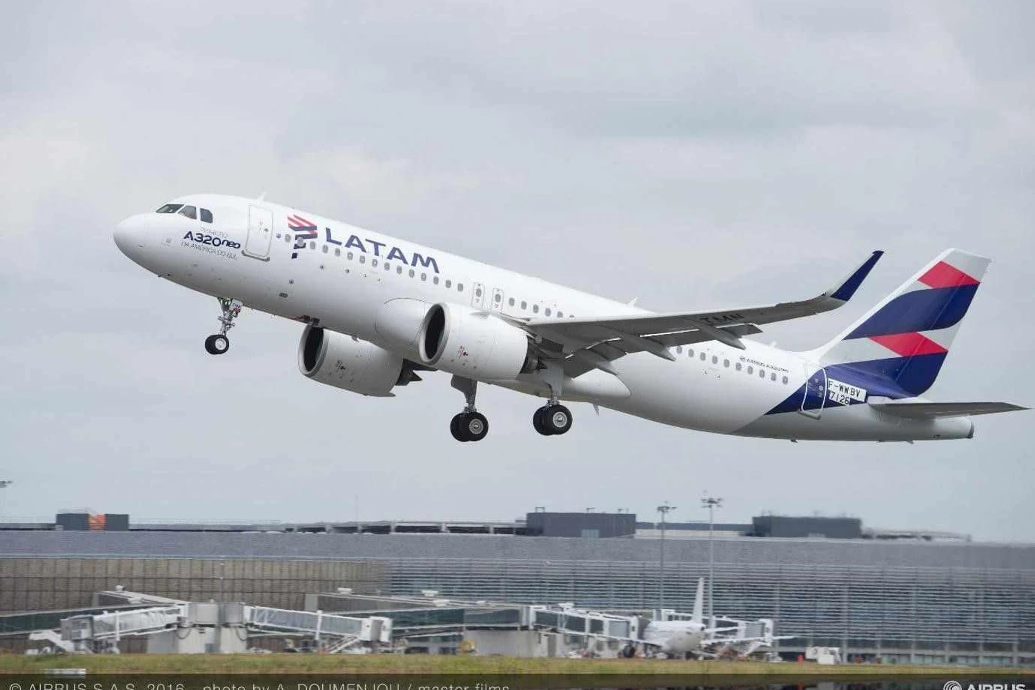 LATAM inaugura rota direta entre São Paulo e Córdoba