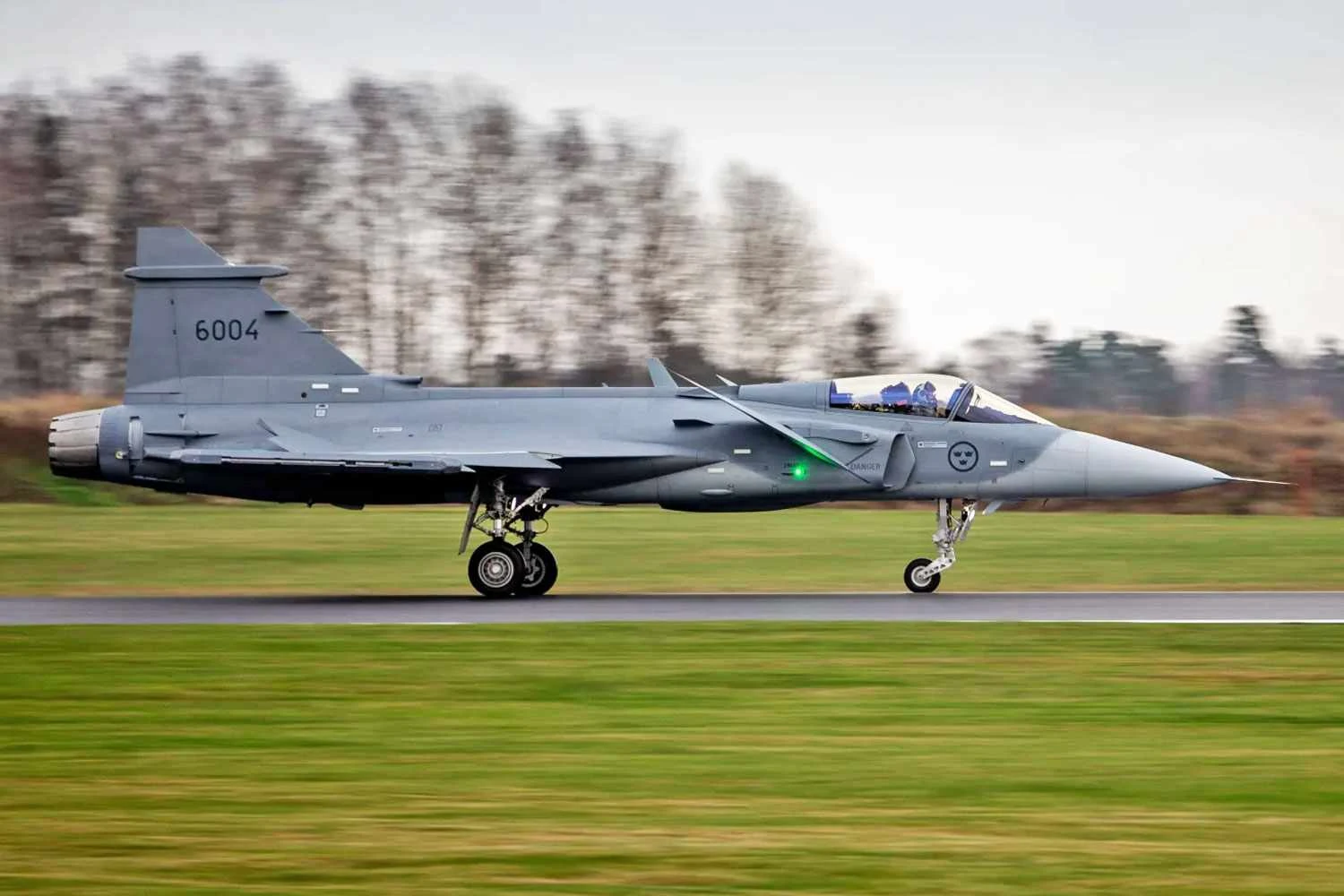 Azerbaijão é citado como um possível cliente do caça Gripen E/F