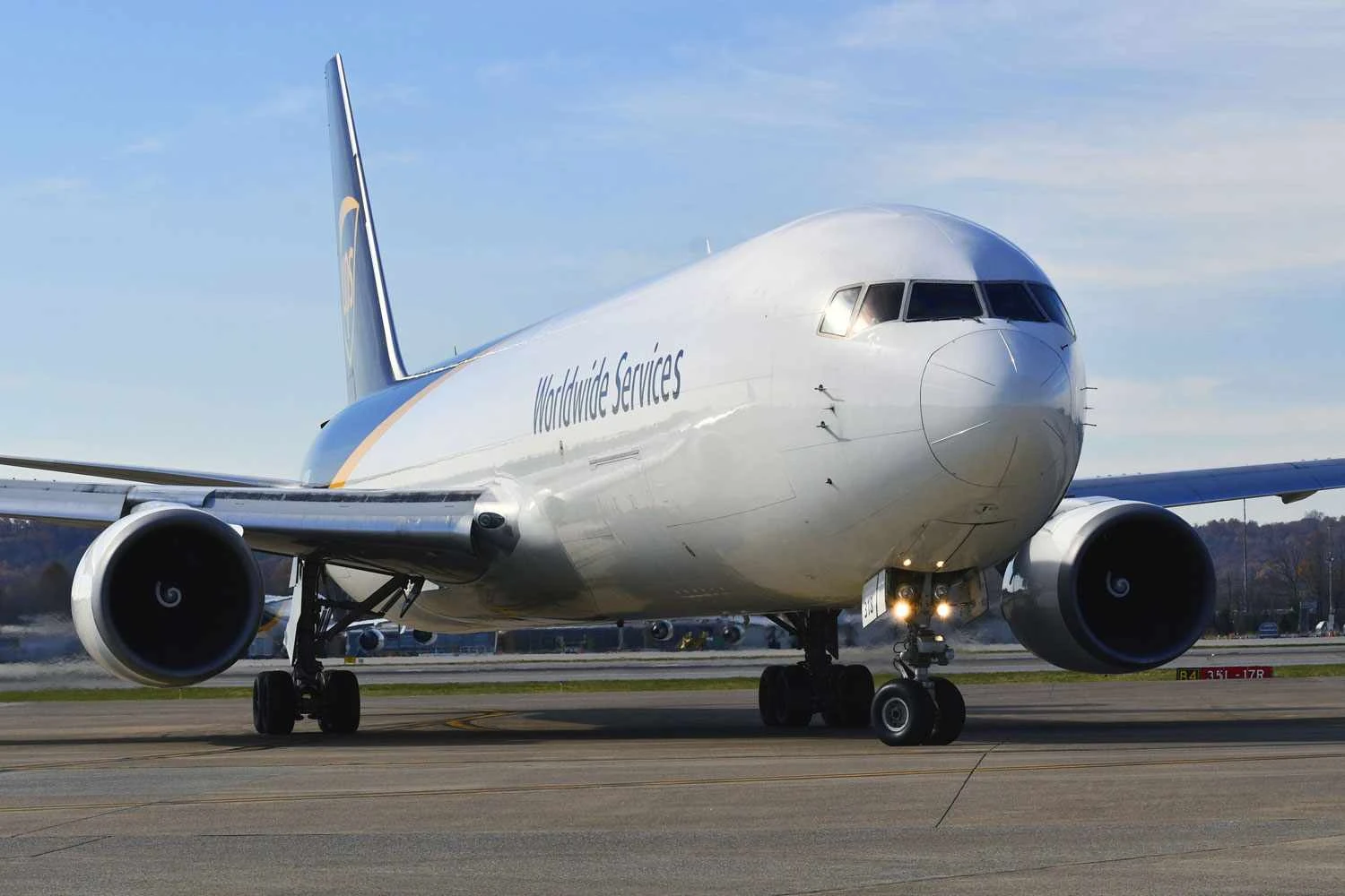 UPS encomenda mais 19 Boeing 767 cargueiros
