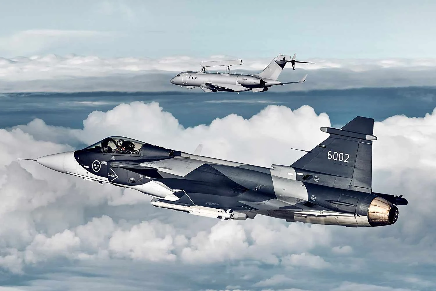Saab assina memorando de cooperação com indústria de defesa da Ucrânia