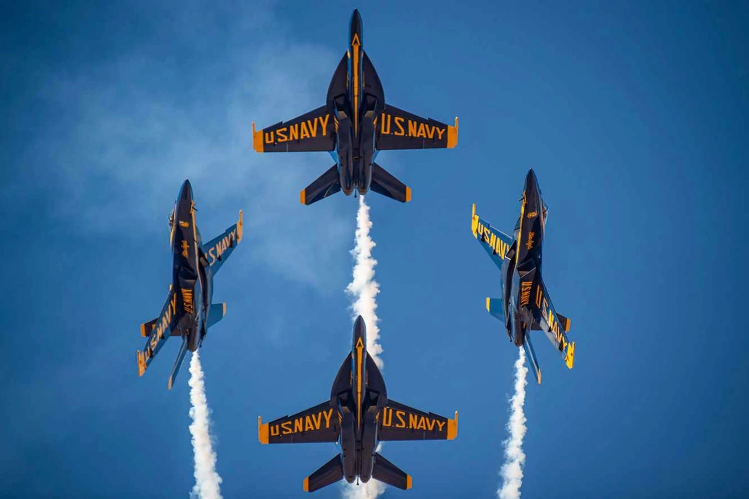 Efeito Top Gun: Esquadrão de elite dos EUA terá 1ª mulher piloto