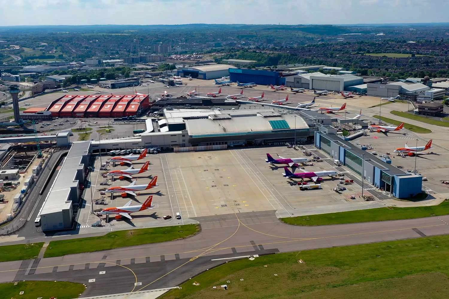 Aeroporto de Luton, na Inglaterra (Divulgação)