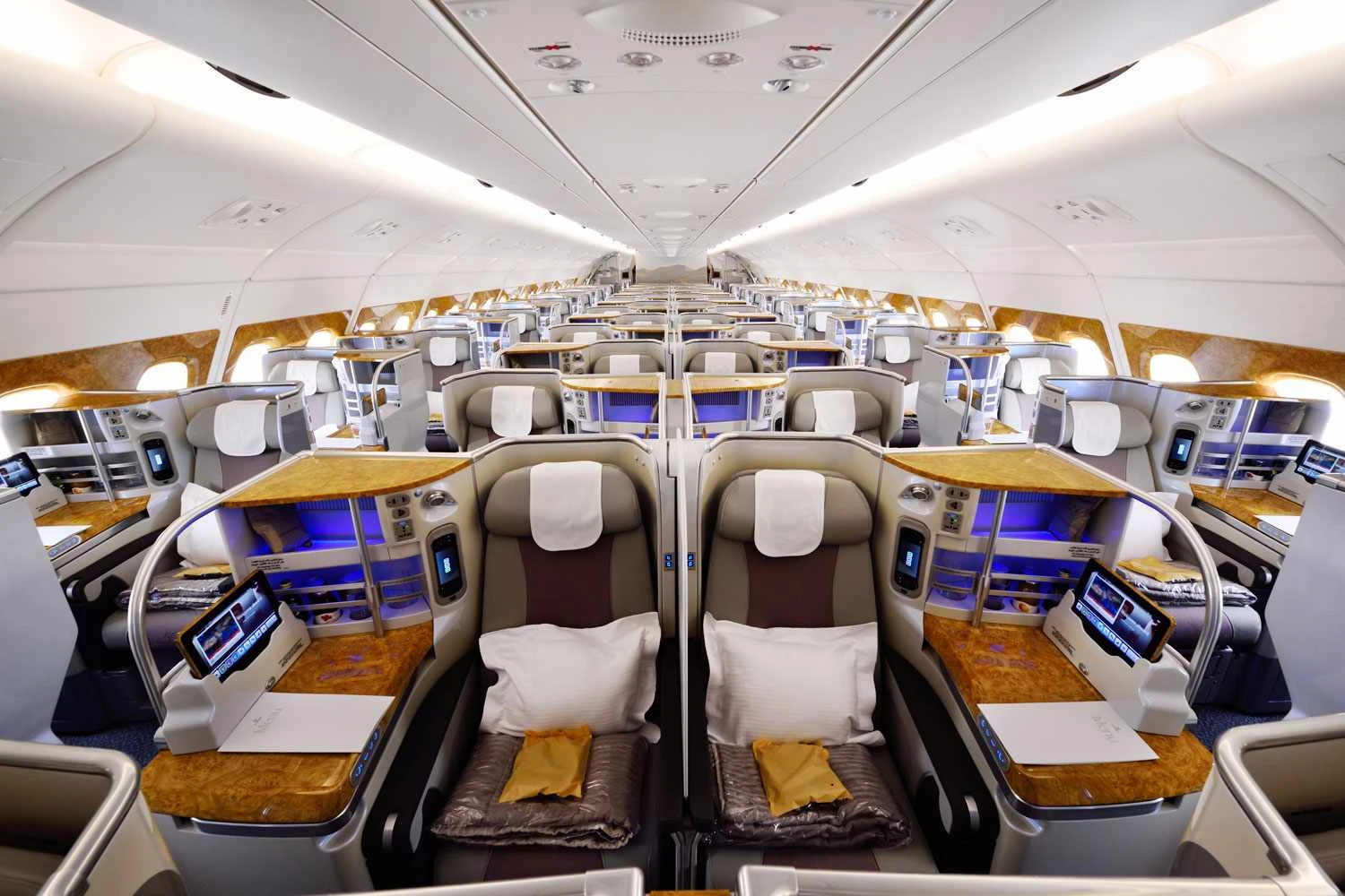 Os A380 da Emirates podem embarcar mais de 500 passageiros (Emirates)