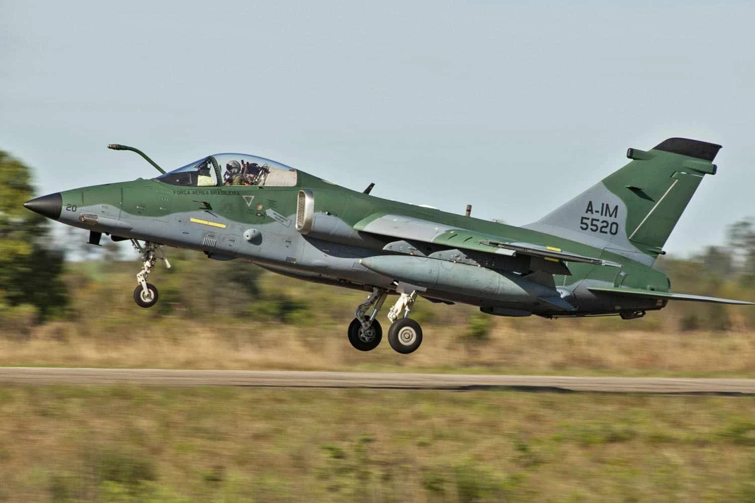 Força Aérea Brasileira já perdeu ao menos 40% de seus caças AMX