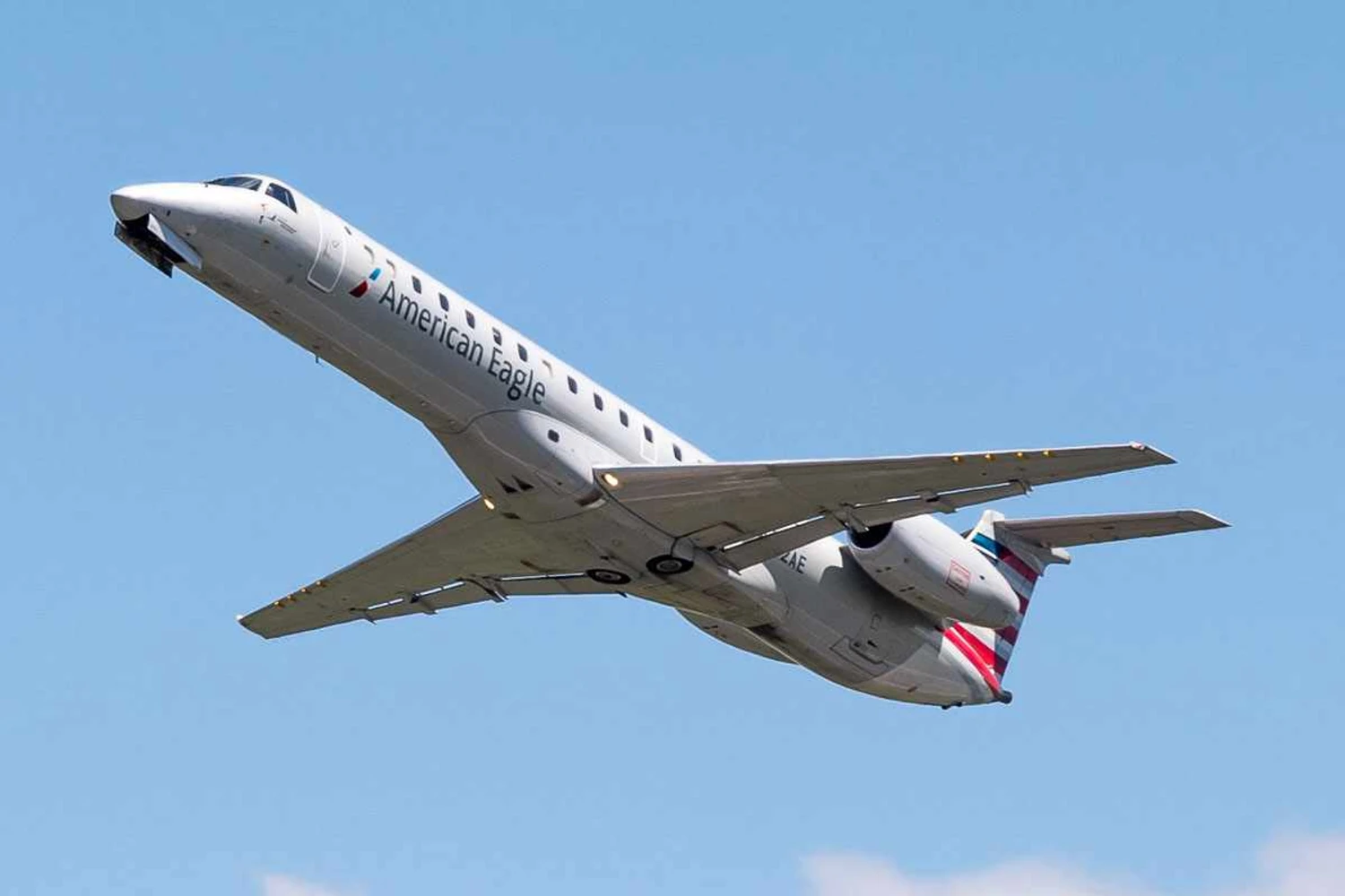 Em alta, companhia aérea dos EUA reforça frota gigante de aviões brasileiros ERJ 145