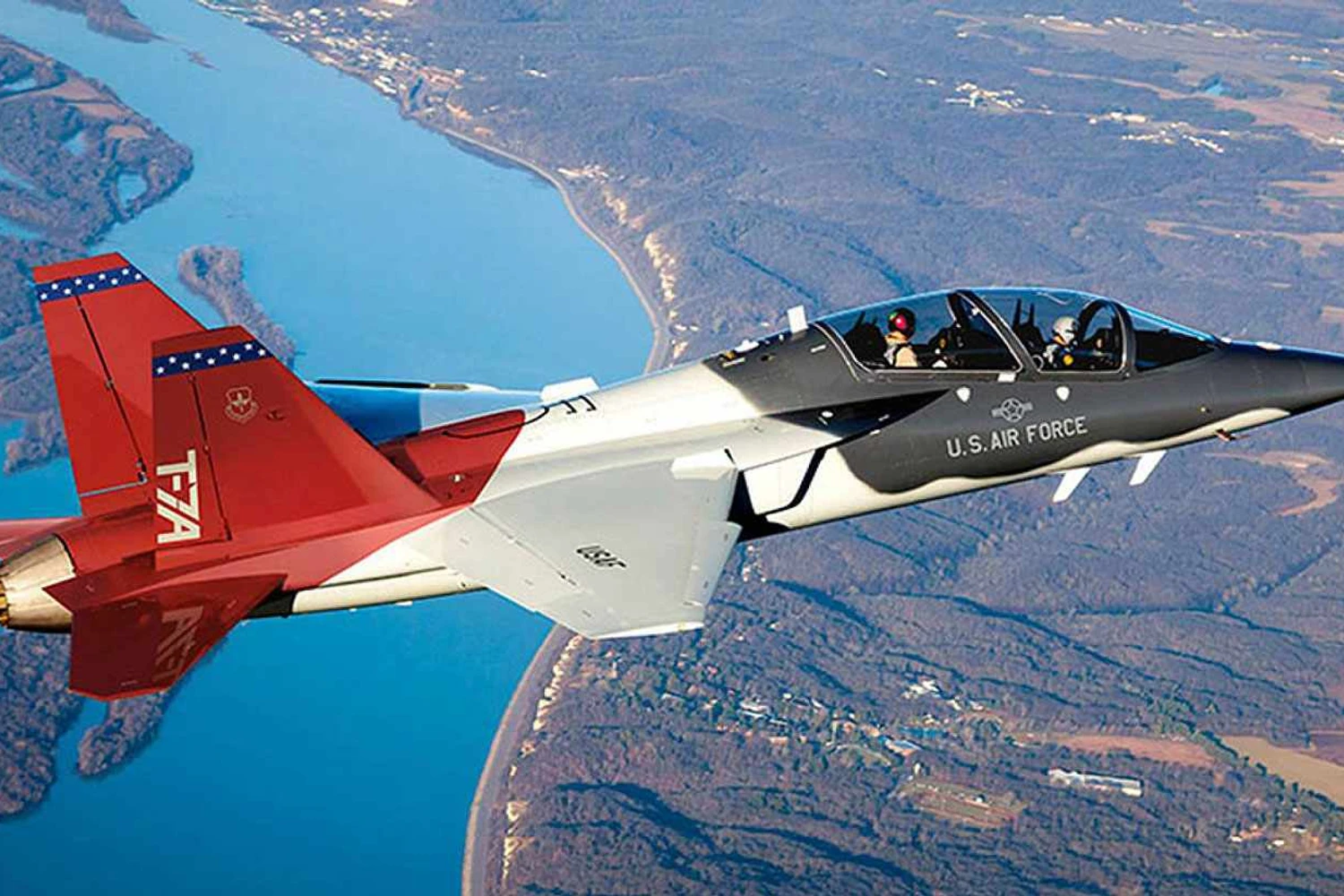 Treinador supersônico da Boeing, T-7A Red Hawk sofre novo atraso