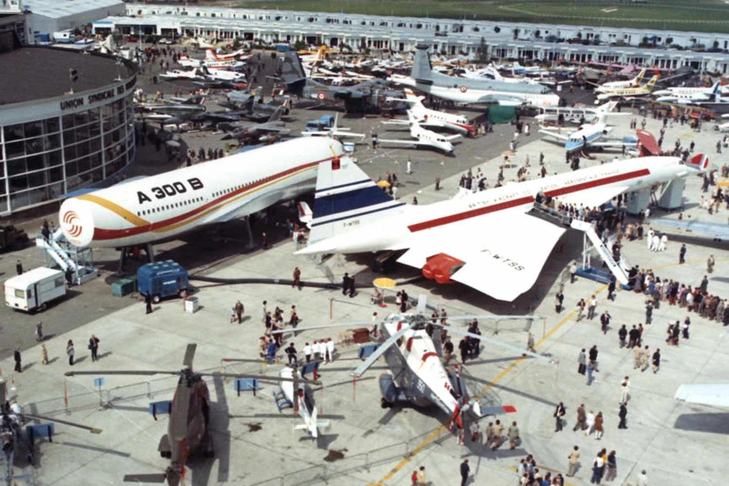 A maquete do A300B em Le Bourget em 1969 (Airbus)