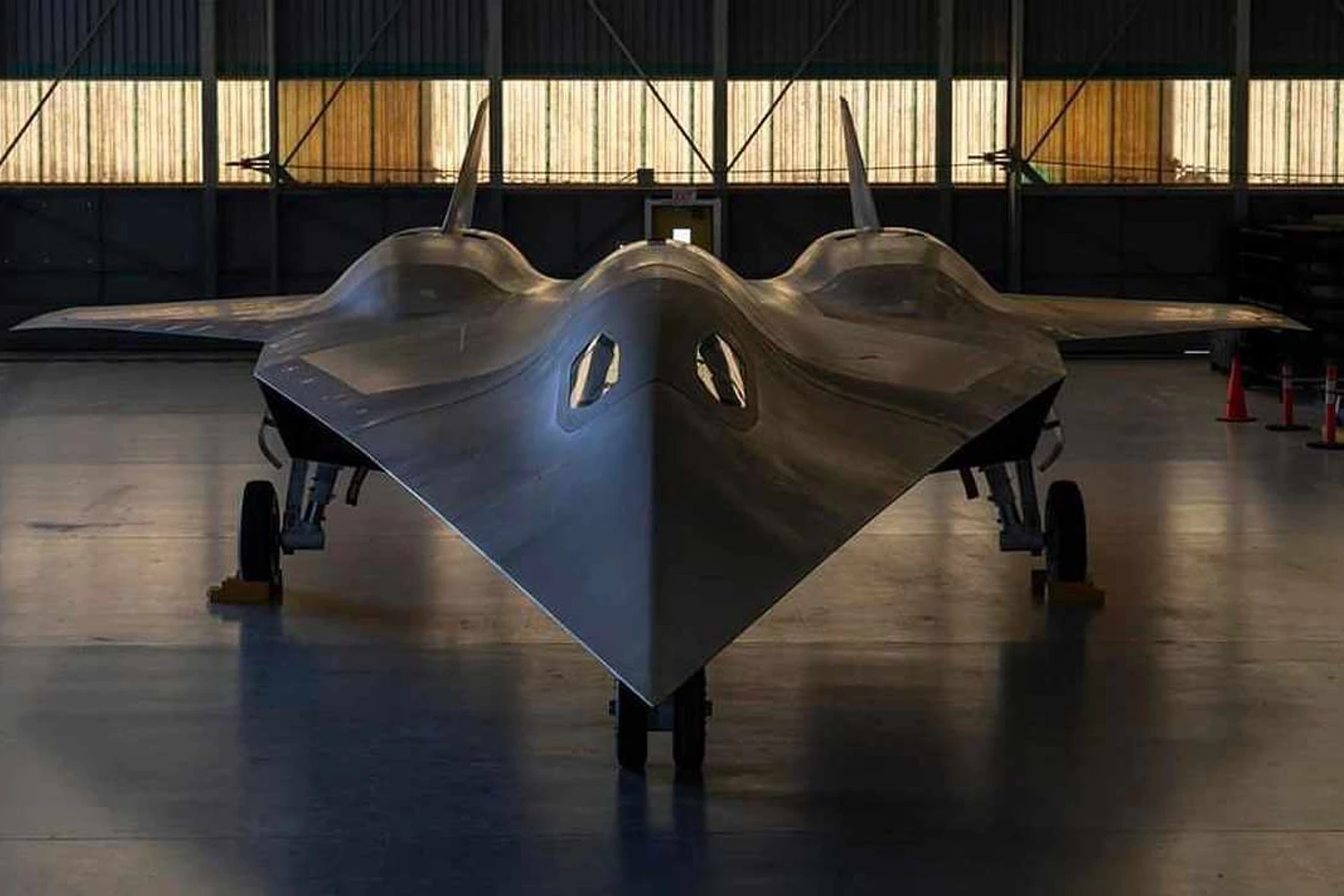 Avião fictício foi desenhado pela equipe Skunk Works, que criou o SR-71 Blackbird (USAF)
