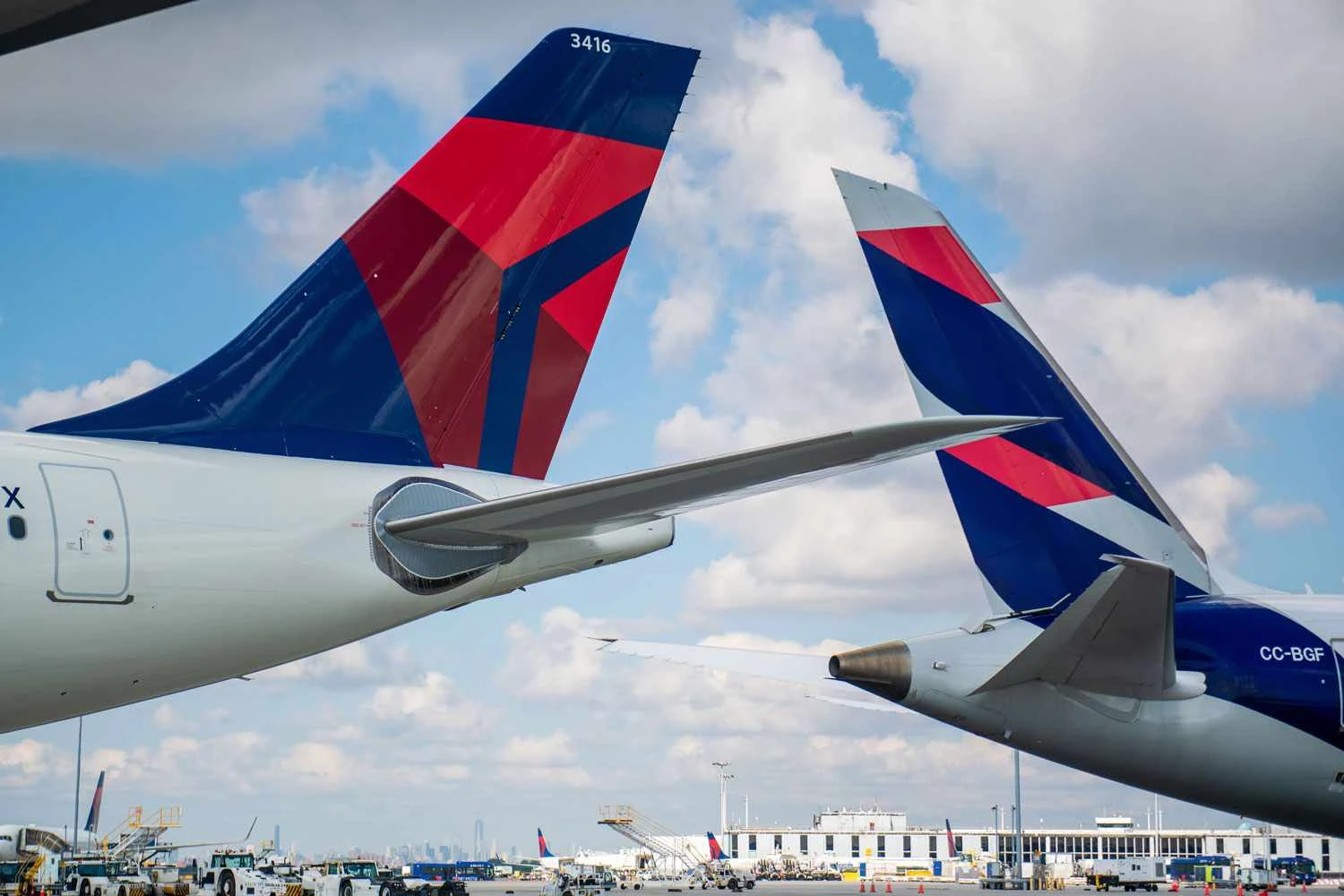 LATAM e Delta ampliam parceria com acordo de manutenção para componentes do Airbus A320