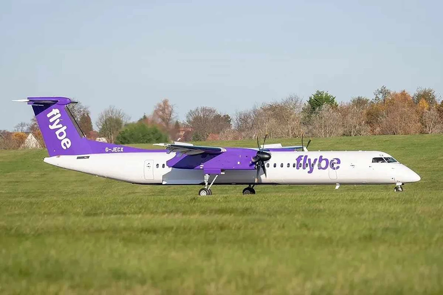 Pela segunda vez, companhia regional britânica Flybe cessa voos por problemas financeiros
