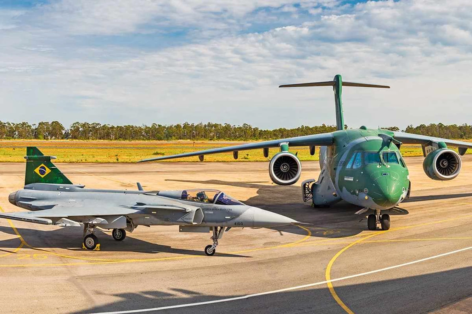 C-390 para a Suécia e mais caças Gripen para o Brasil: países anunciam acordo há muito esperado