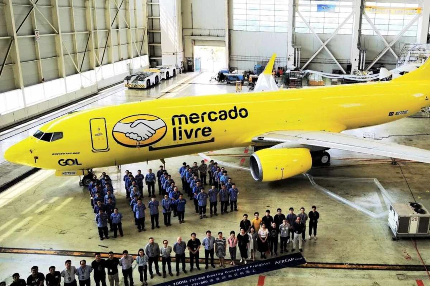 A Gol recebeu recentemente o 100° cargueiro 737-800 BCF convertido pela Boeing (Divulgação)