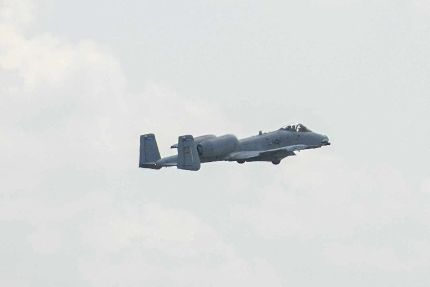 Primeiro A-10C Thunderbolt II da Força Aérea dos EUA é aposentado