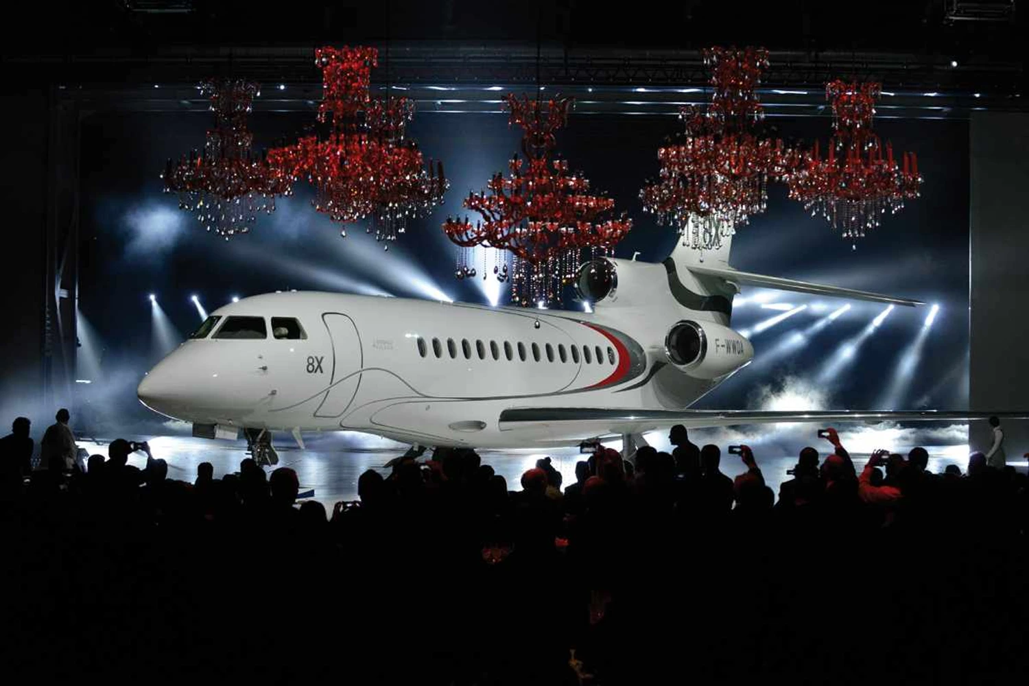 Rollout do Falcon 8X: modelo é o maior avião executivo da fabricante francesa (Dassault)
