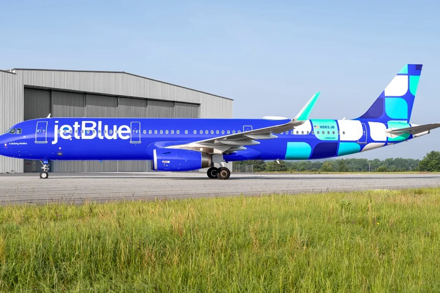JetBlue apresenta nova imagem de seus aviões