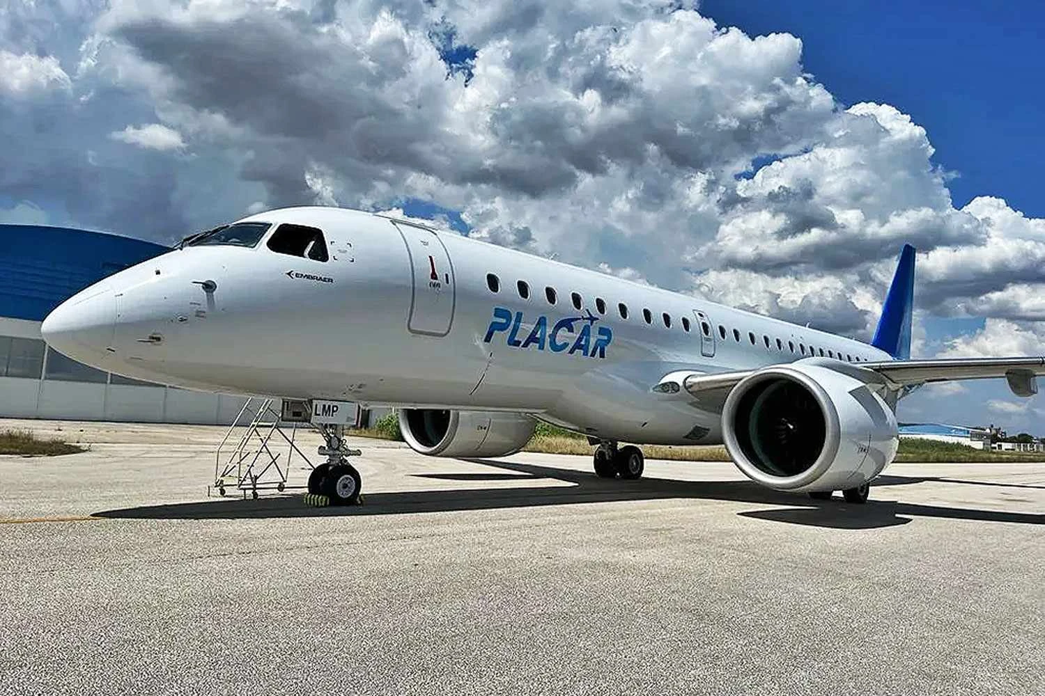 Jato Embraer E190-E2 voa para os EUA e deixa Palmeiras sem transporte próprio por dois jogos seguidos