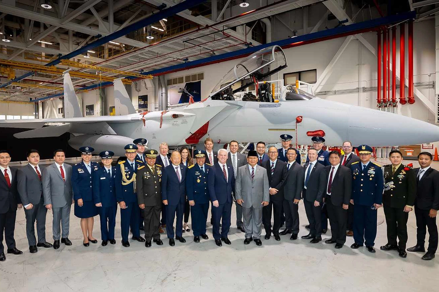 Boeing reconhece que venda de caças F-15EX para a Indonésia fracassou