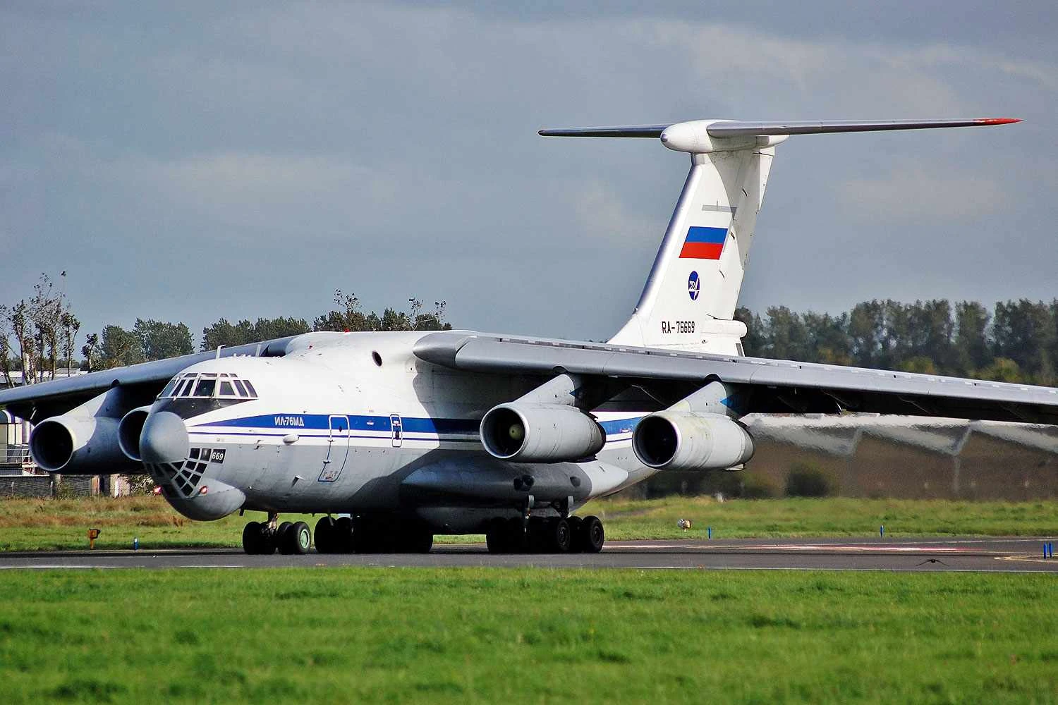 O Il-76 é o principal avião de transporte militar da Rússia (Eric Johnston)