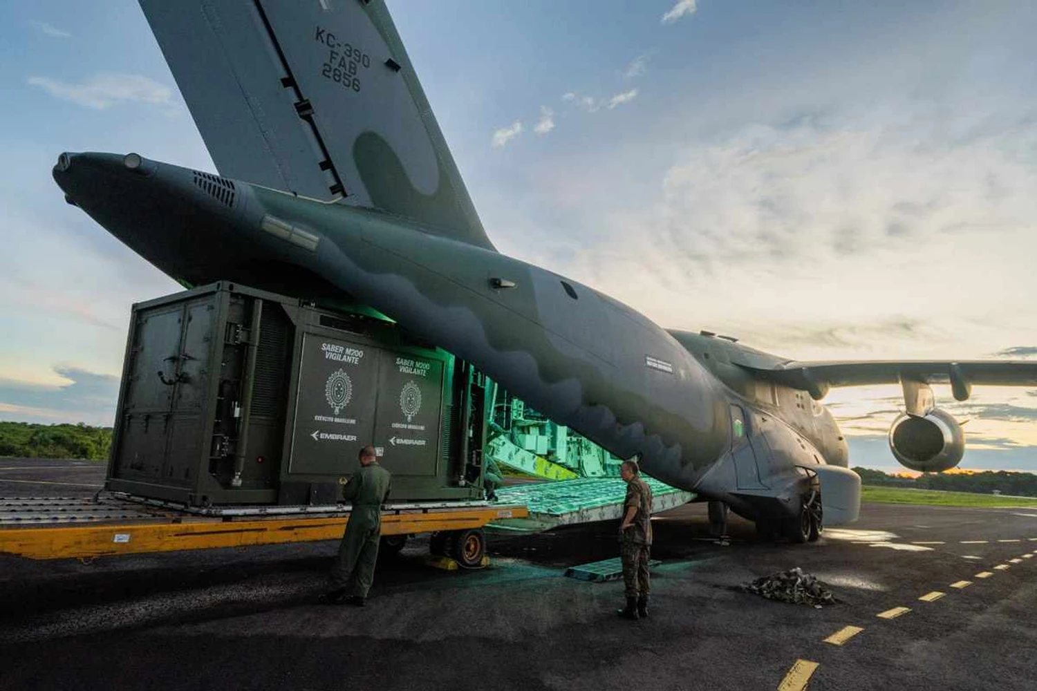 Exército completa primeiro teste com o radar M200 Vigilante da Embraer