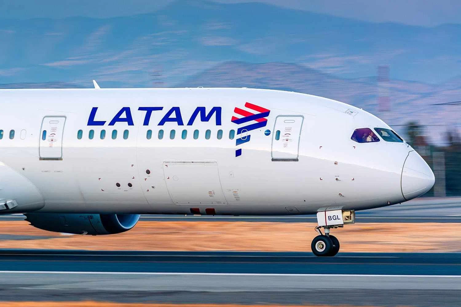 LATAM expandirá frota de Boeing 787 Dreamliner com cinco novas aeronaves