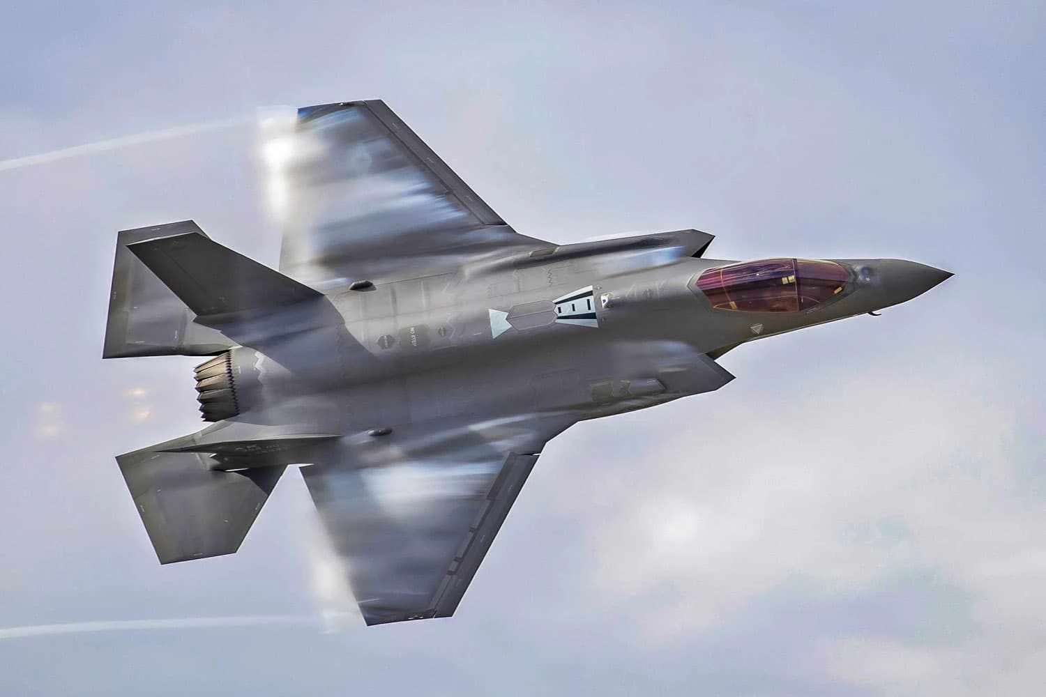 Espanha descarta caça F‑35 e deve focar em mais Eurofighters e no programa FCAS