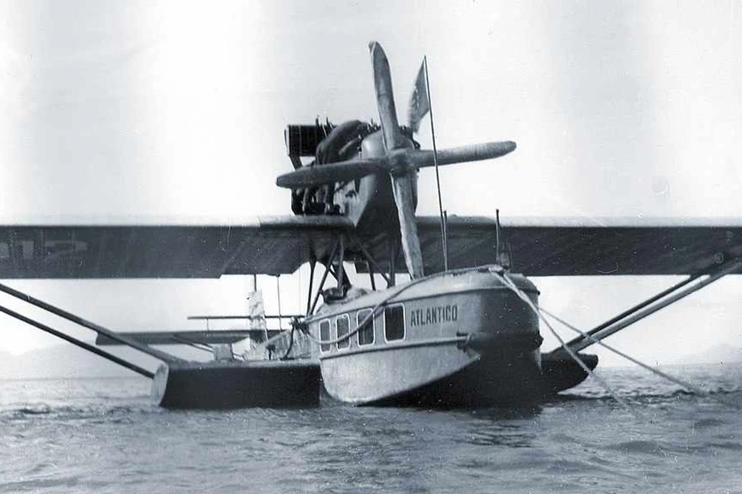 A estrela brasileira no céu azul: a história da VARIG - Parte 1